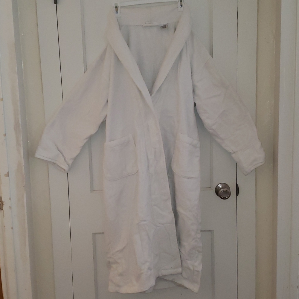 White Plush Hotel Style Bath Robe